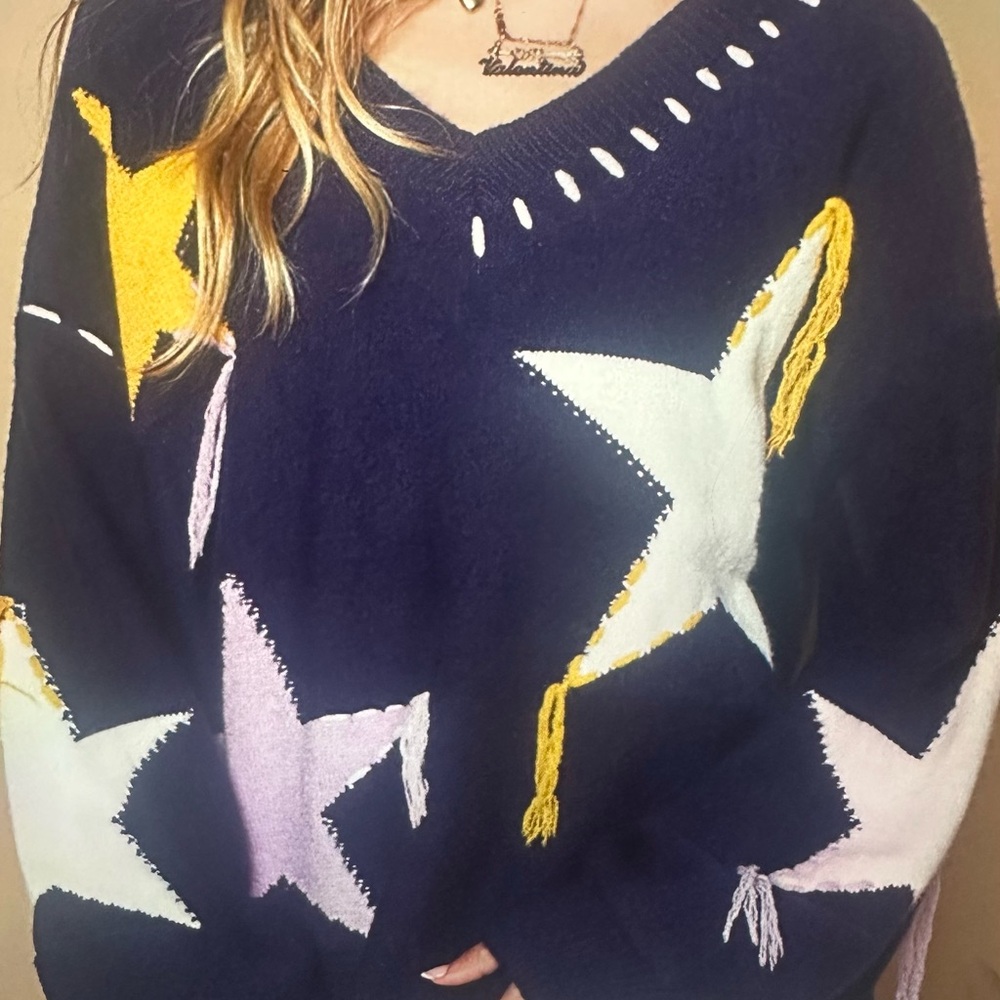 POL V-Neck Sweater with Star Design NWOT